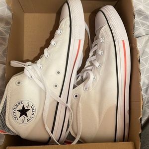 Converse Mid , good condition , never been worn